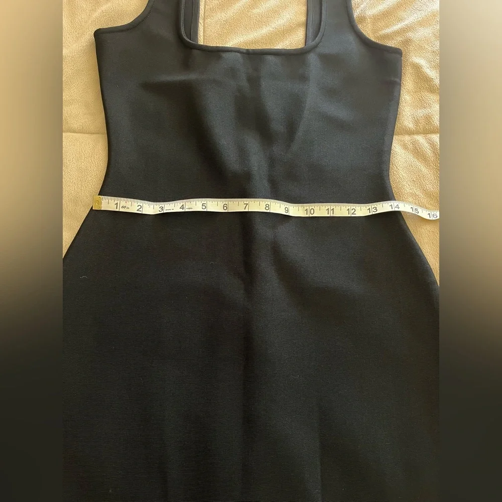 NWOT Sleeveless Deep V Back Bodycon Dress! - Picture 8 of 9